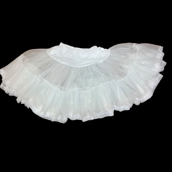 SOLD Host Pick!* - 50’s Retro - Vintage Tulle Petticoat - women’s size large. - Picture 2 of 3